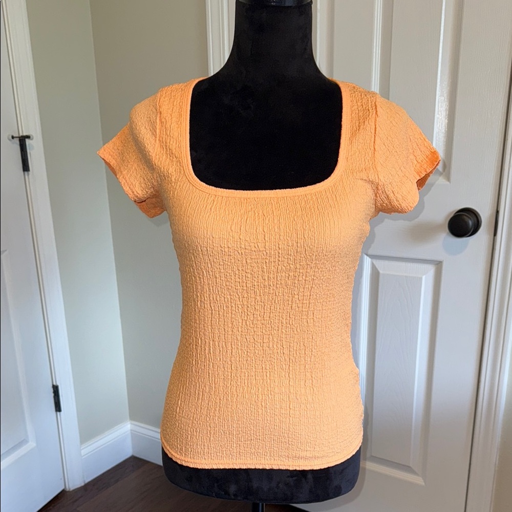 Women’ Top - Size Small